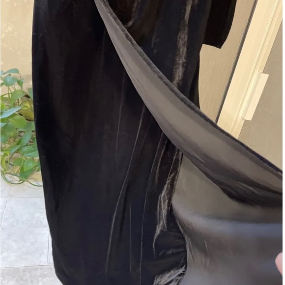 BANANA REPUBLIC Black Velvet Twist Waist Party Evening Dress Size 4 (Like New) - Picture 3 of 8